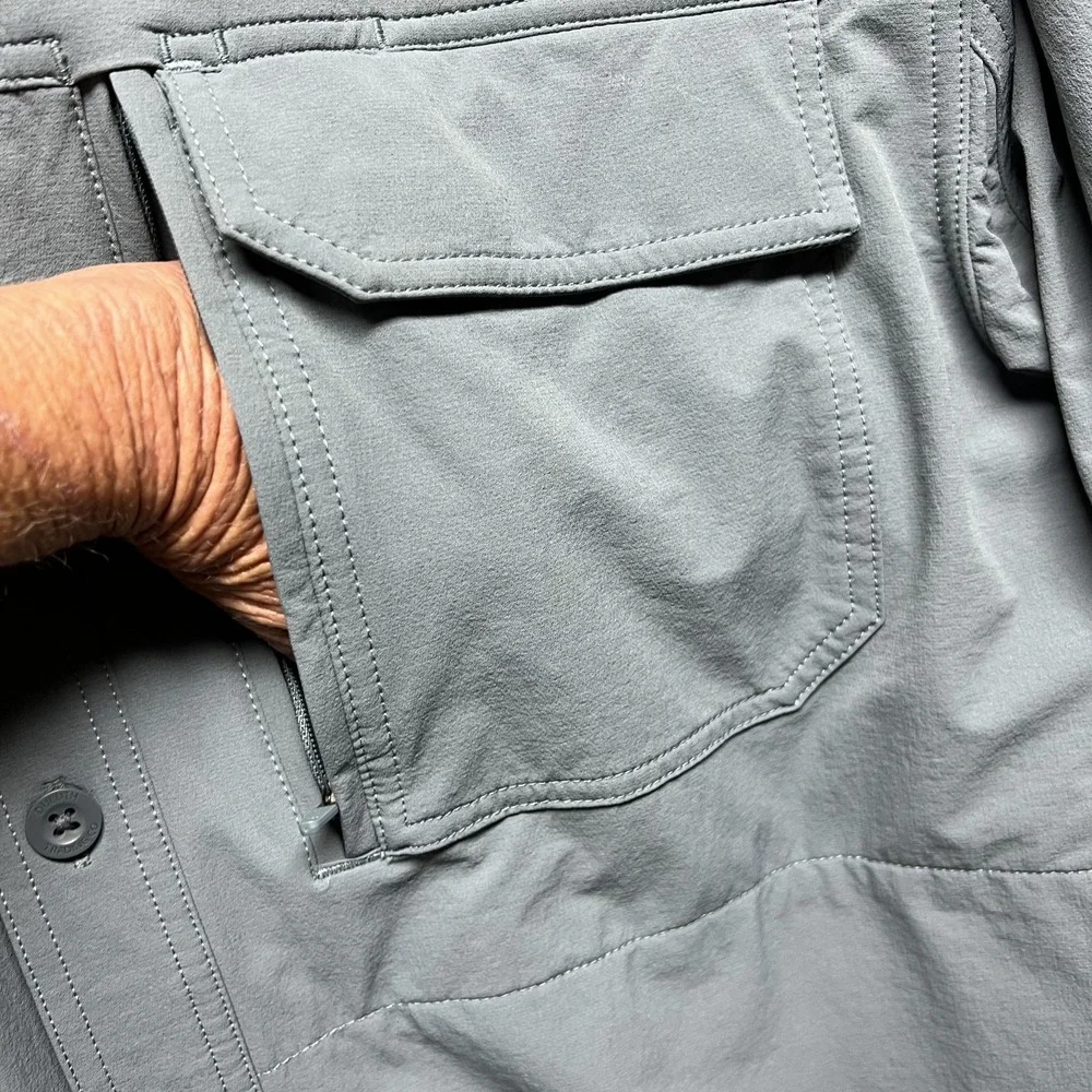 Duluth Untucked Flespedition Shirt Mens XL Gray Relaxed Fit Button Down Stretch